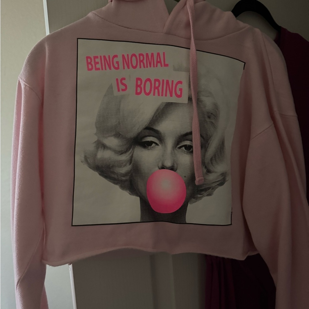 Pink Cropped Sweater with Bold Graphic Print